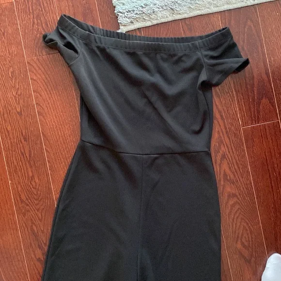 Lulus off shoulder black jumpsuit - Picture 4 of 6